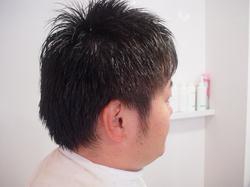  自然な刈り上げメンズスタイル