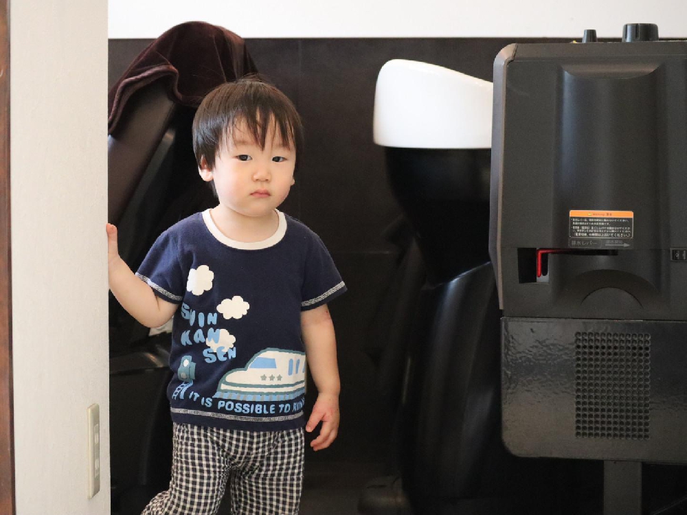 急に照れる子供👶