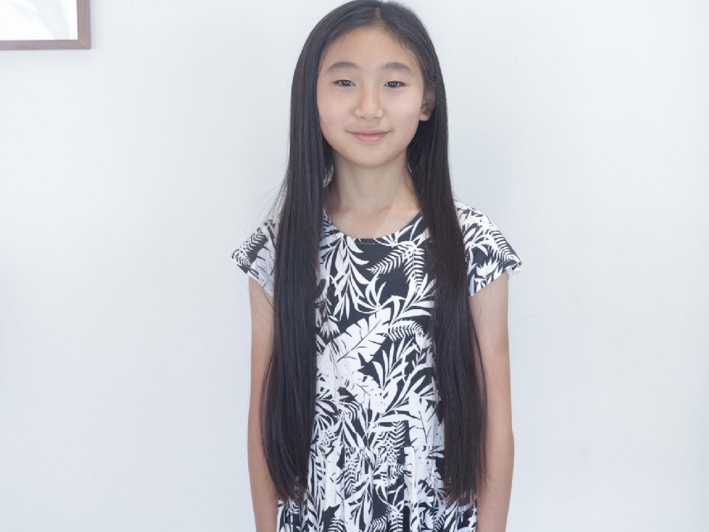 夏休みの自由研究にヘアドネーションについてまとめてくれた女の子の初めてのヘアドネーション体験♪