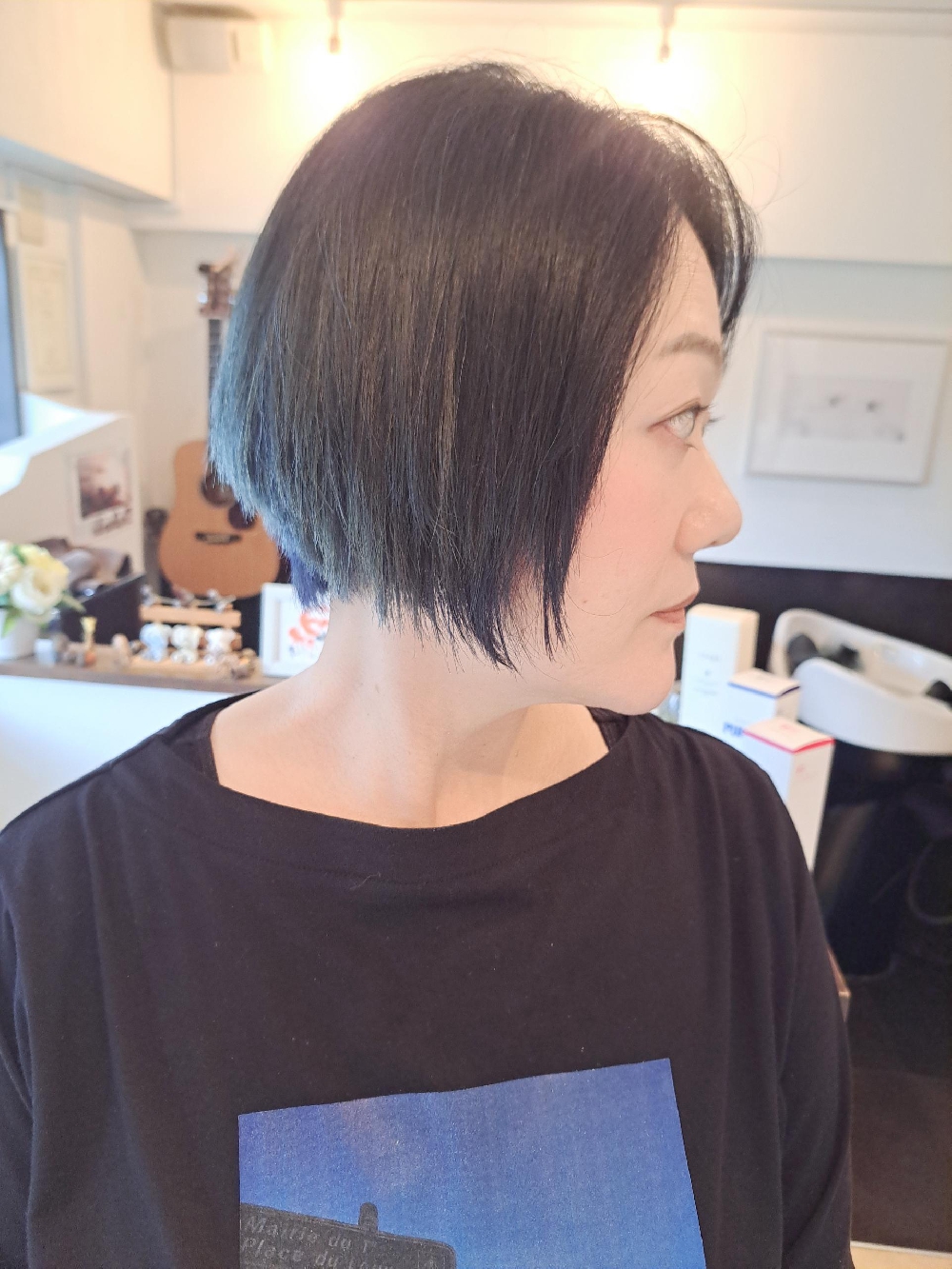 インディゴが入った髪をブリーチするとどんな色になる？