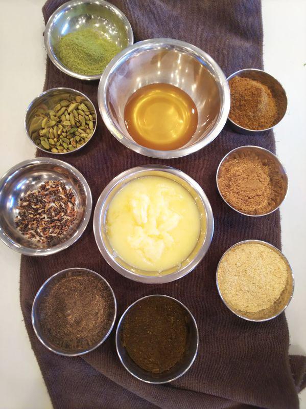 アーユルヴェーダ的薬 冬瓜の「舐め材」製薬実習～日本アーユルヴェーダスクール～