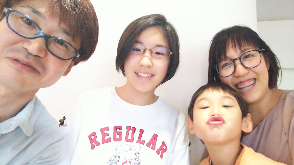 知的で優しい小学生の女の子とワンパクな男の子のカット🎵 ～キッズカット姉妹～