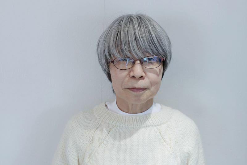 グレーヘアのショートスタイルが素敵なお客さま～ショートヘアの賞美期限とは？～